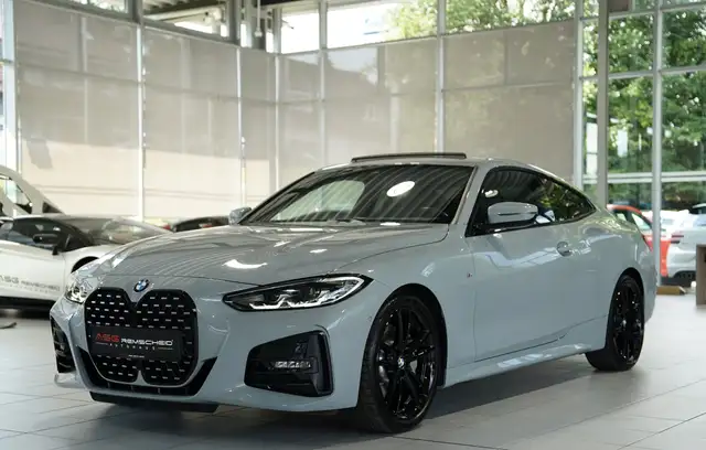 BMW 4 Series view 5
