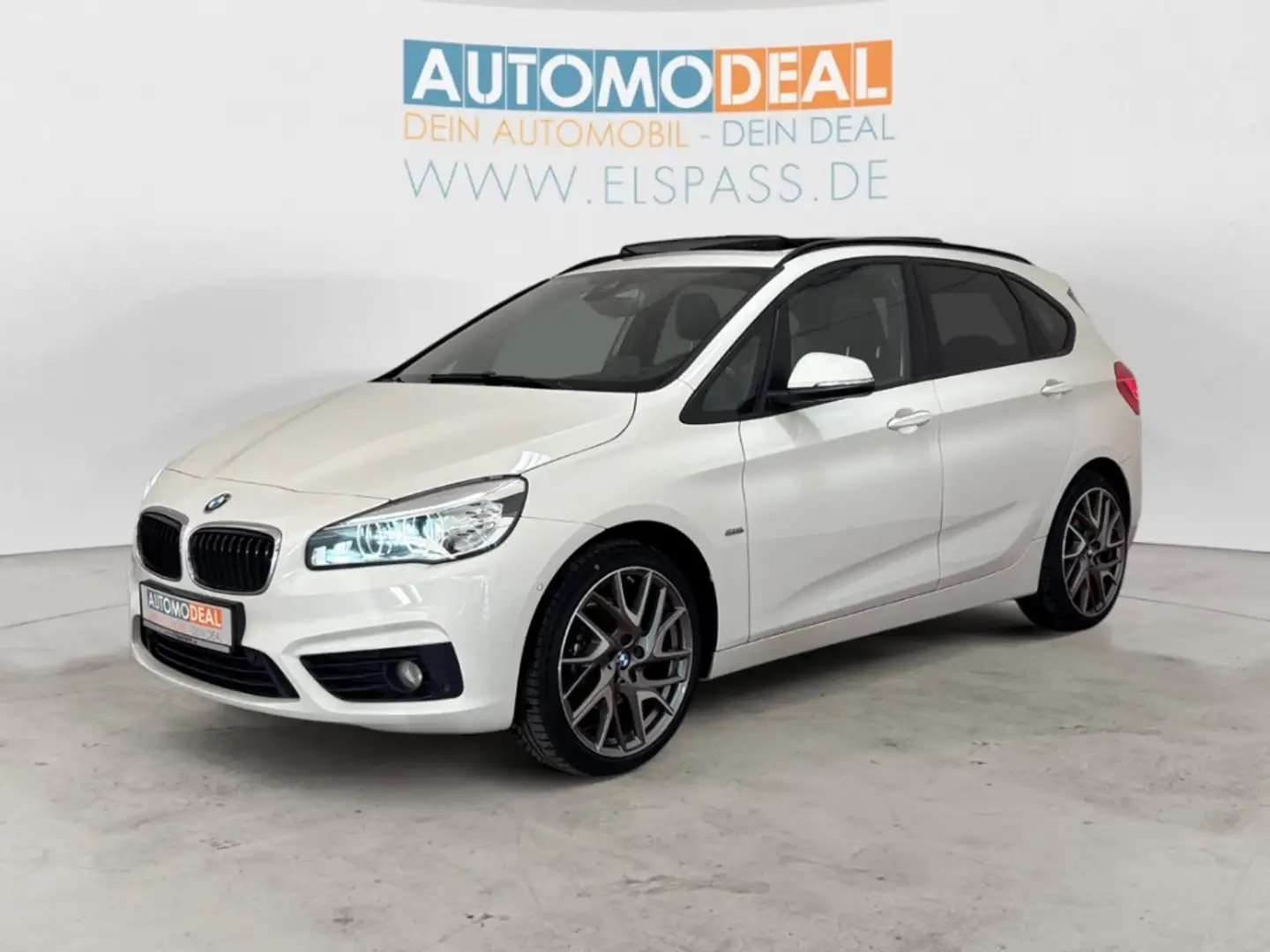 BMW 218 Active Tourer Sport Line i AUTOMATIK NAV LED PANOD Weiß - 2