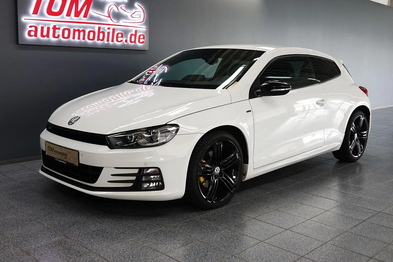 Volkswagen Scirocco 2.0 TSI R-Line Club Bi-XENON*SHZ*NAVI Weiß - 2