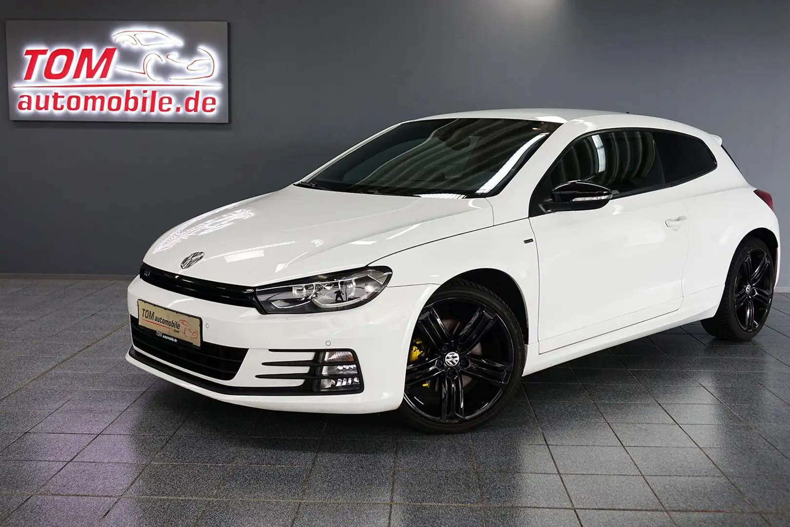 Volkswagen Scirocco 2.0 TSI R-Line Club Bi-XENON*SHZ*NAVI Weiß - 1
