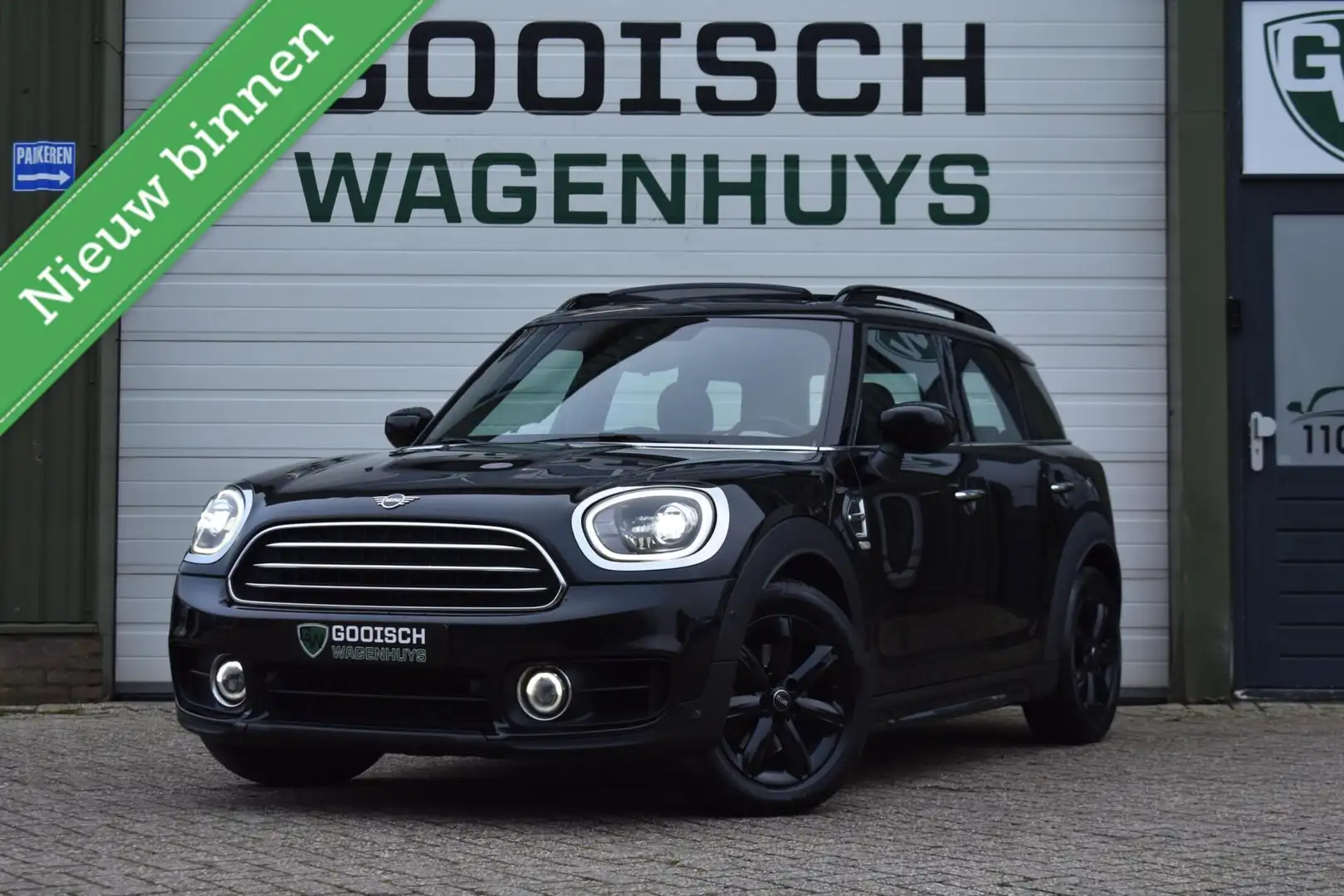 MINI Cooper Countryman 1.5 Chili | Stoelverwarming | Pano | Carplay | Zwart - 1
