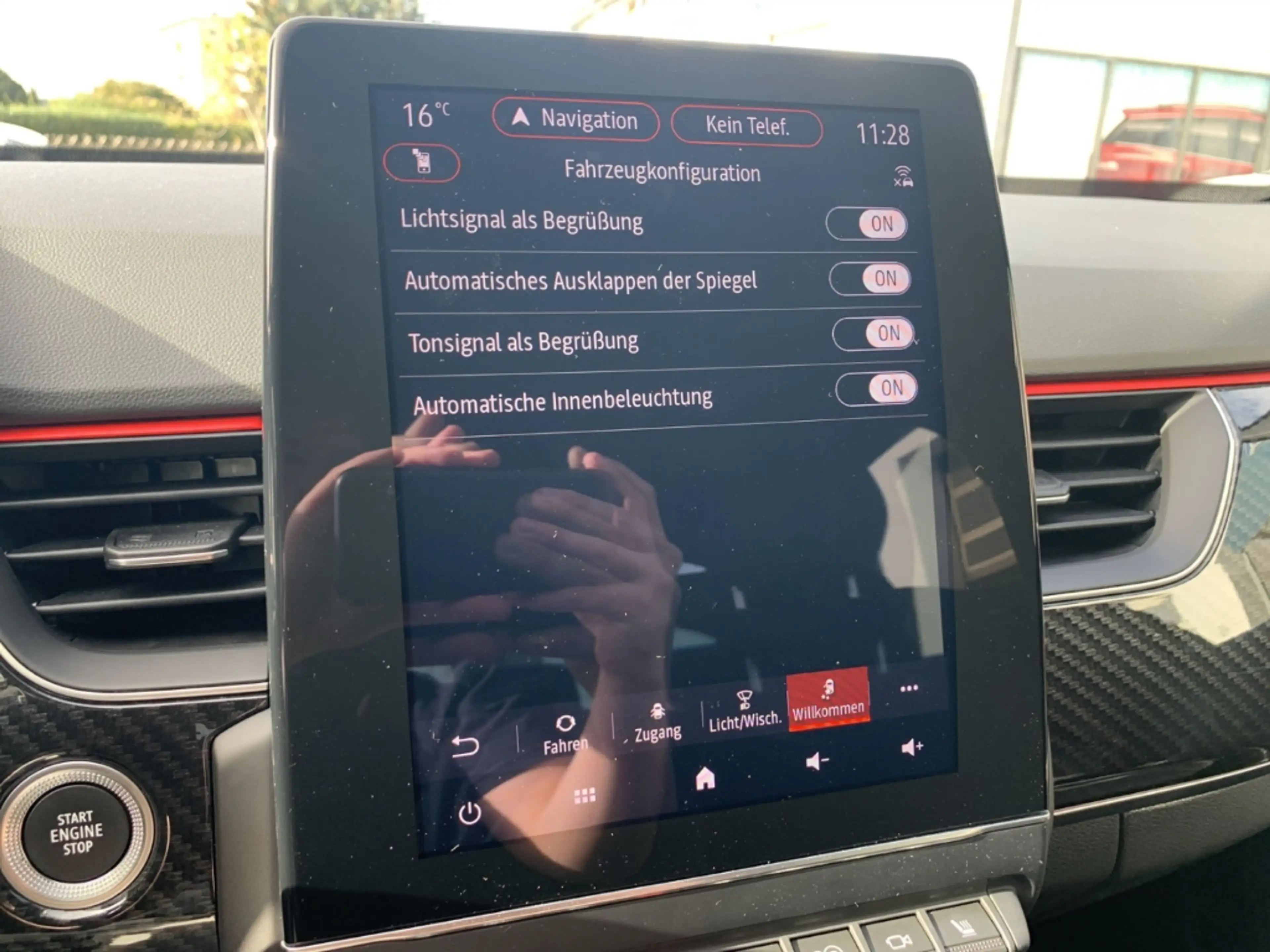 Renault Arkana R.S. LINE TCE 160 EDC NAVI+KLIMA+SHZ+LED+ — photo 45