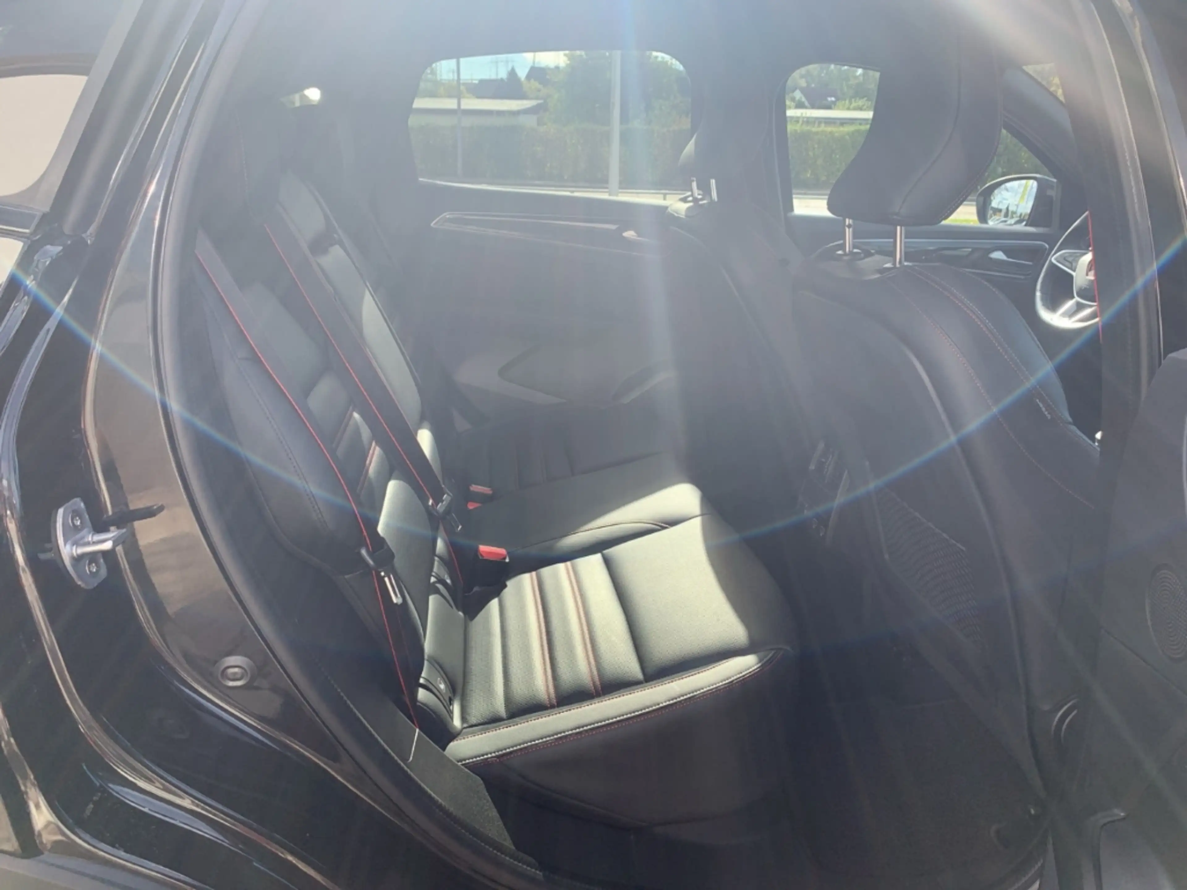 Renault Arkana R.S. LINE TCE 160 EDC NAVI+KLIMA+SHZ+LED+ — photo 26