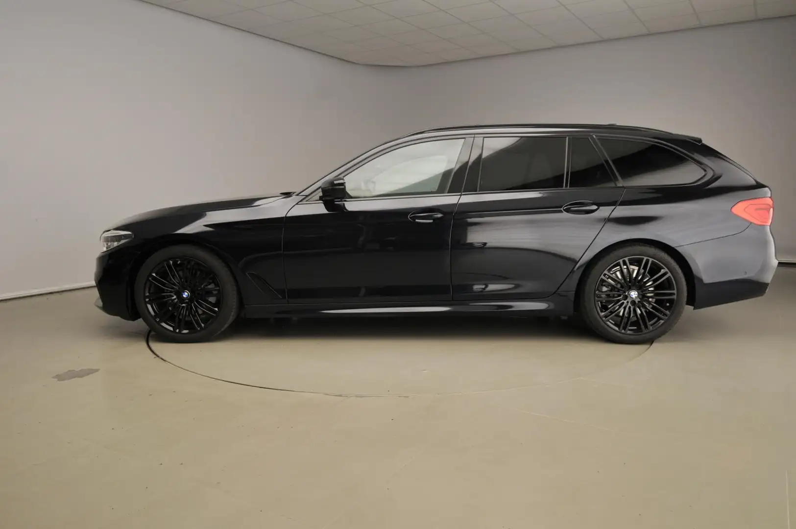 BMW 520 5 Serie Touring 520d | M-Sportpakket | LED | Leder Noir - 2