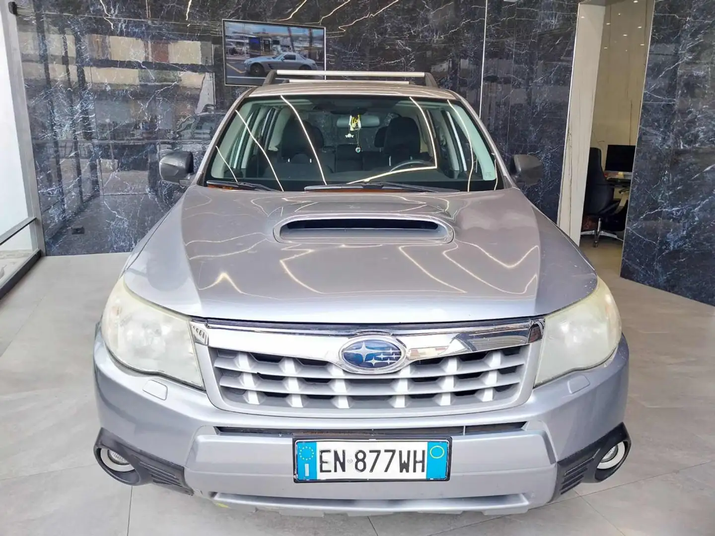 Subaru Forester 2.0D MOTORE BATTE Gris - 1