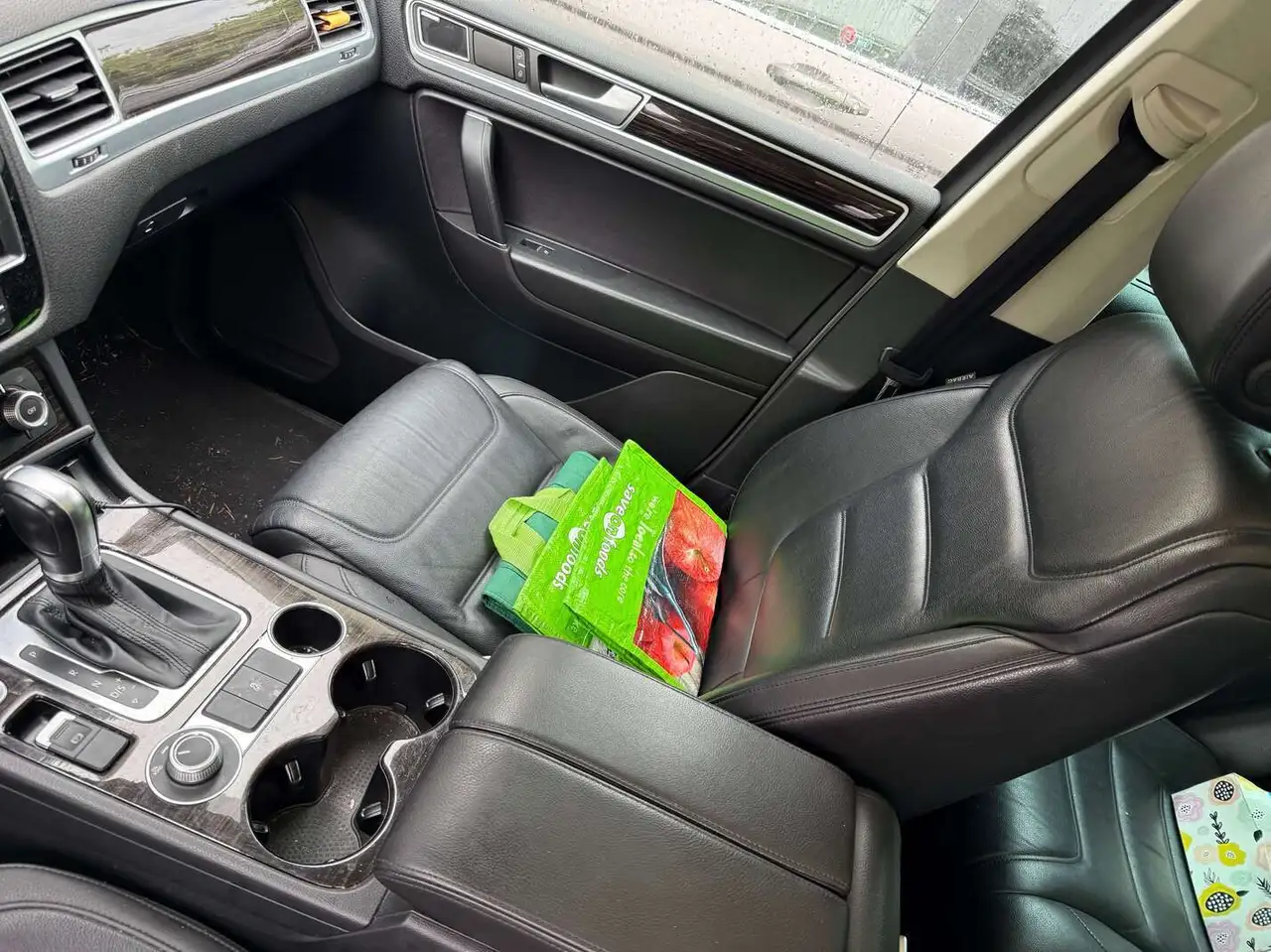Volkswagen Touareg снимка Volkswagen Touareg