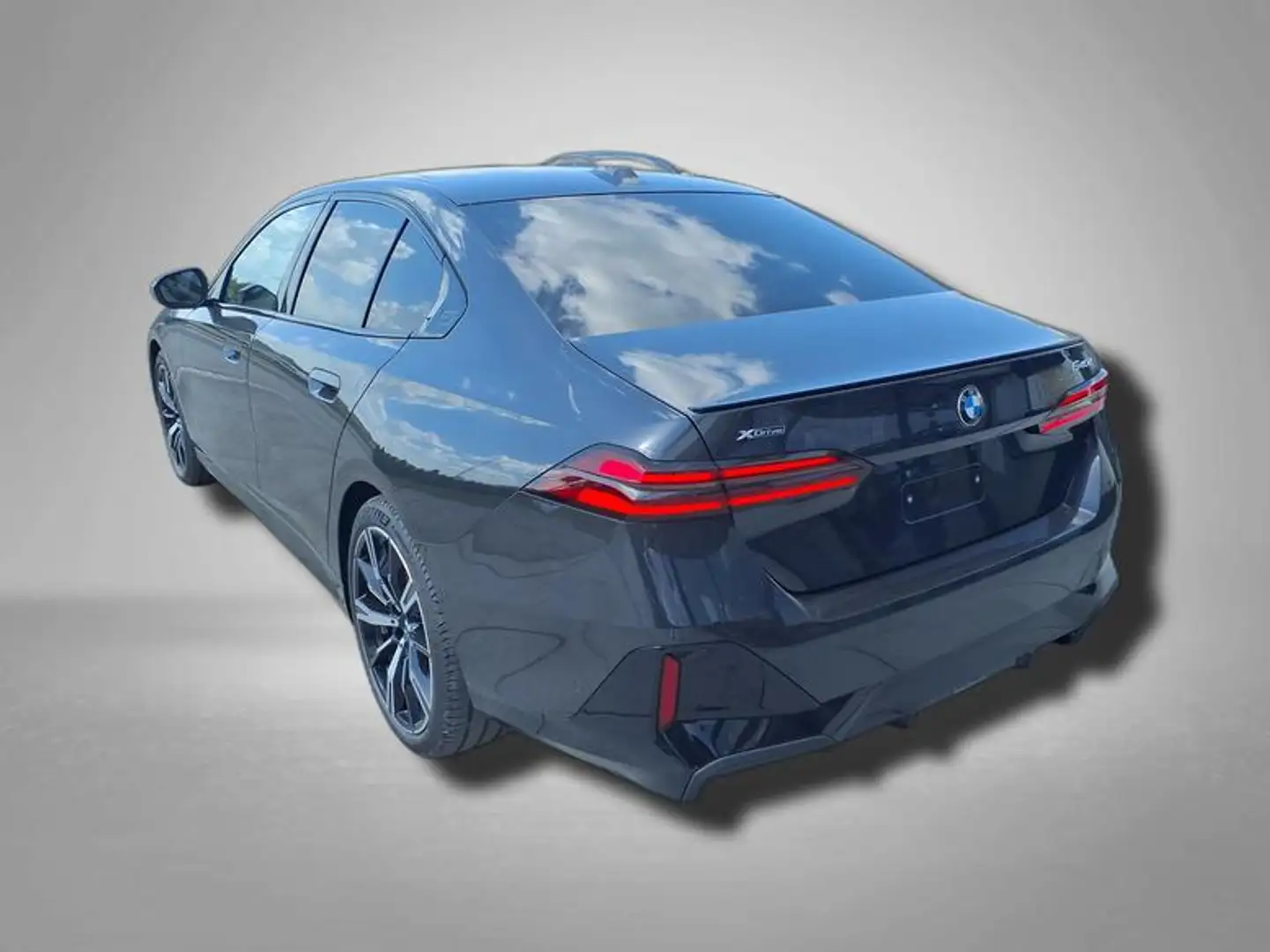 BMW 540 M Sportpaket Pro 540d Steptronic xDrive 210 kW ... Grau - 2