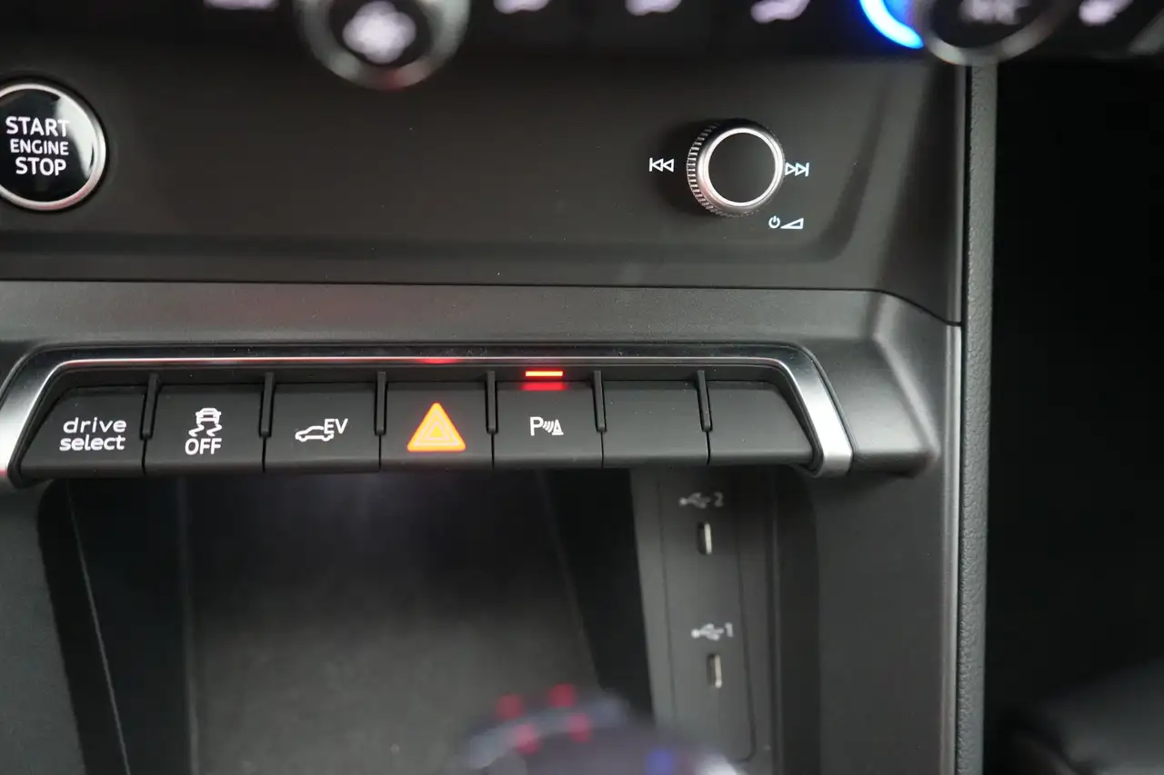 Audi Q3 Sportback 45 TFSI e PHEV S-Tronic S-Line Shadow Pl, миниатюра 28