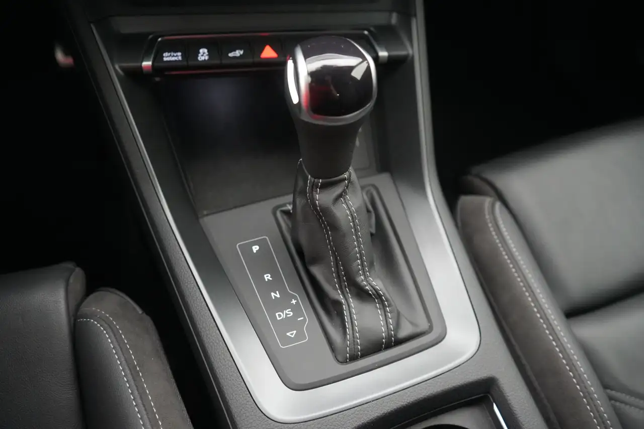 Audi Q3 Sportback 45 TFSI e PHEV S-Tronic S-Line Shadow Pl, миниатюра 16