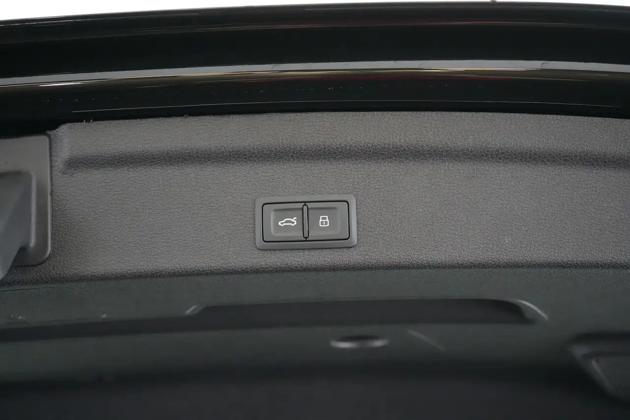 Audi Q3 Sportback 45 TFSI e PHEV S-Tronic S-Line Shadow Pl, миниатюра 22
