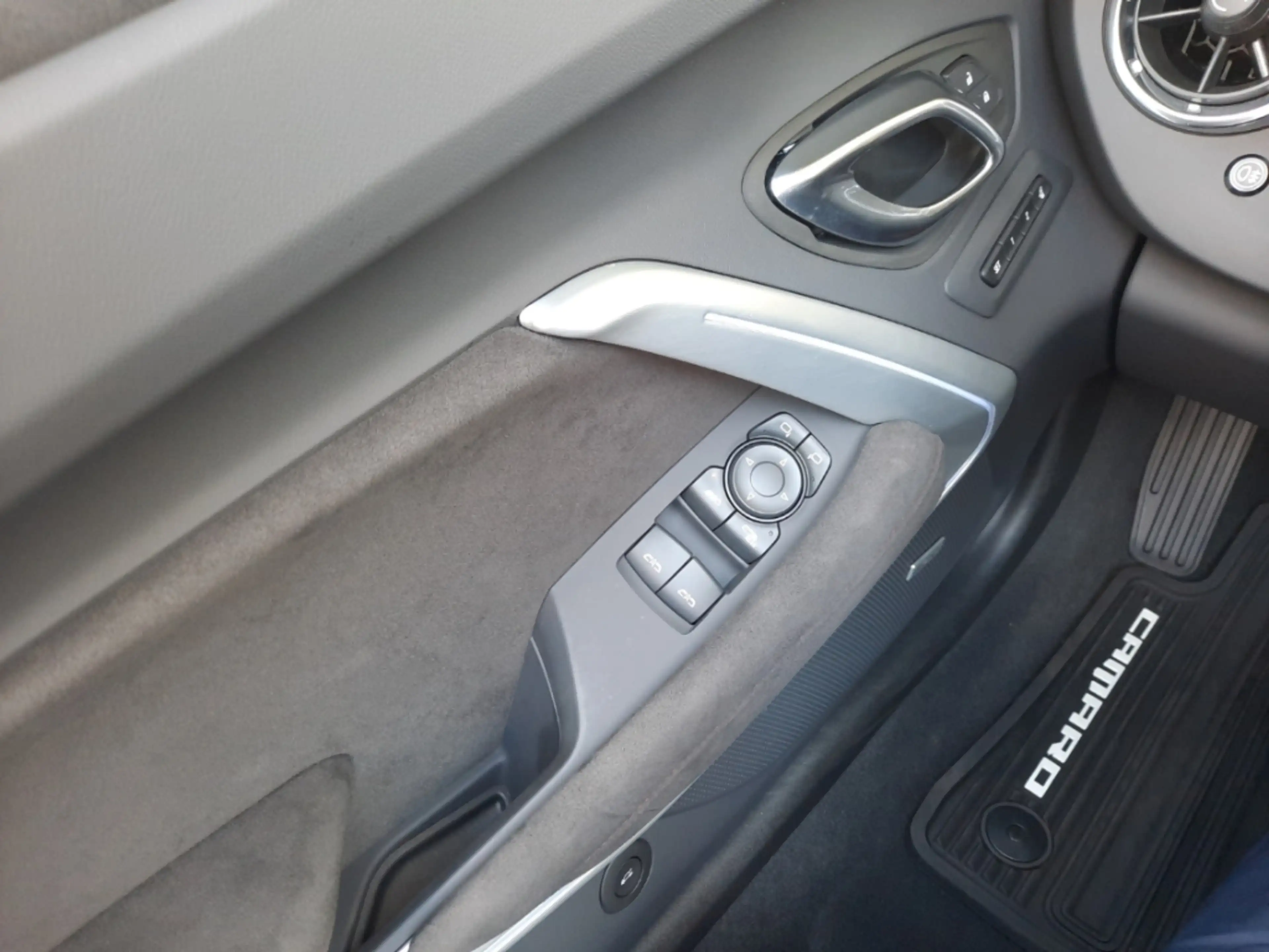 Chevrolet Camaro ZL1 Cabrio 6.2L Supercharged V8 650PS 10 G-AT HUD — photo 12