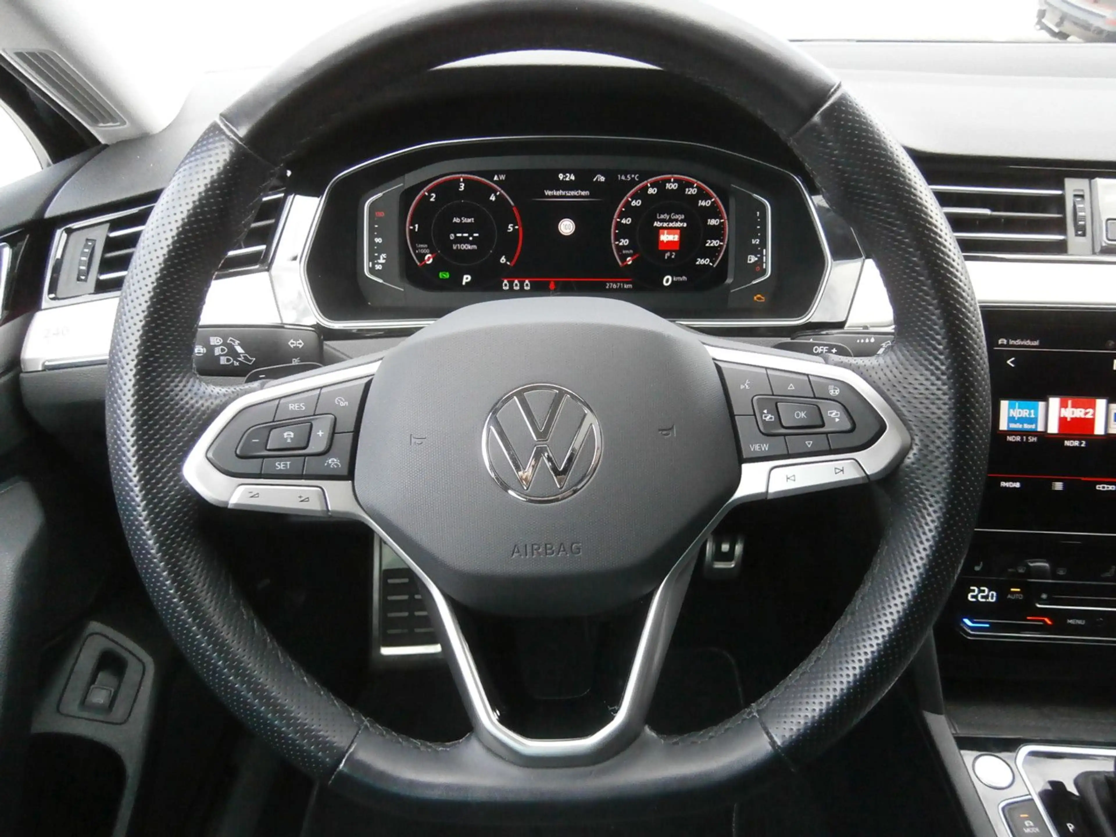 Volkswagen Passat Alltrack 4Motion 2.0 TDI, DSG — photo 9