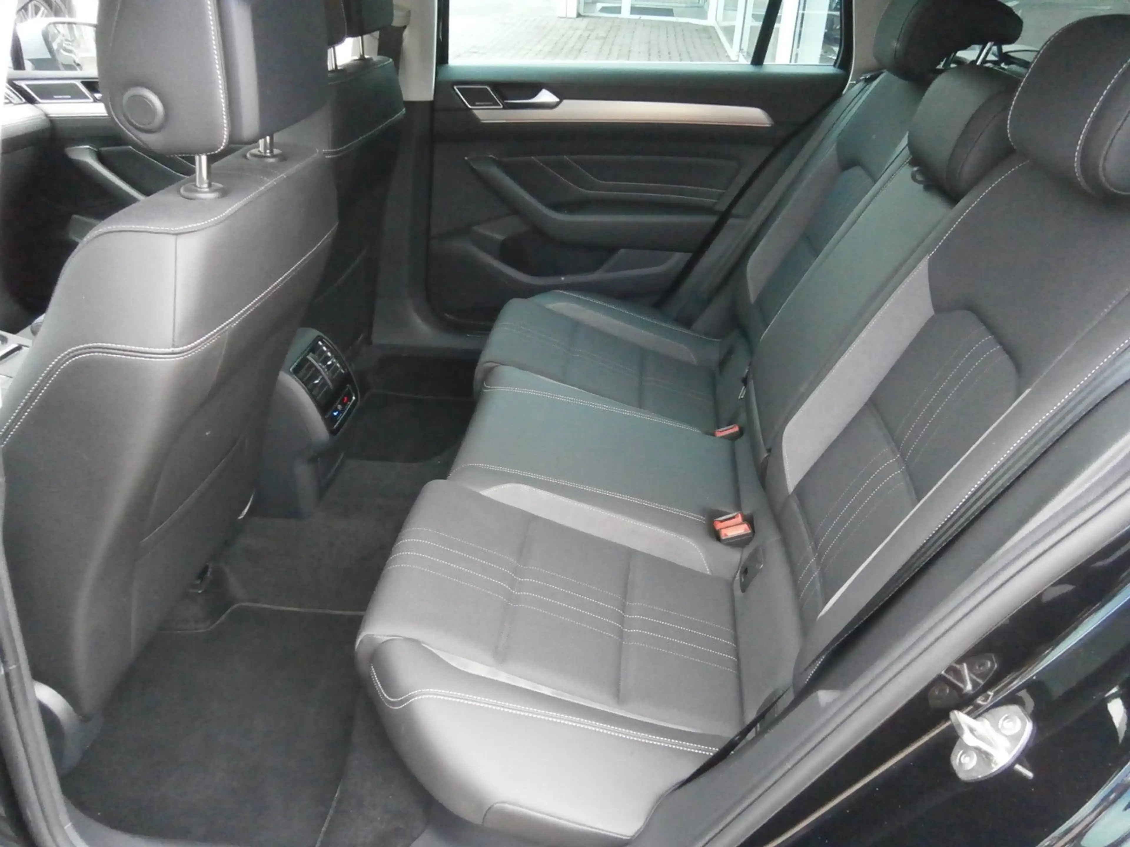 Volkswagen Passat Alltrack 4Motion 2.0 TDI, DSG — photo 7