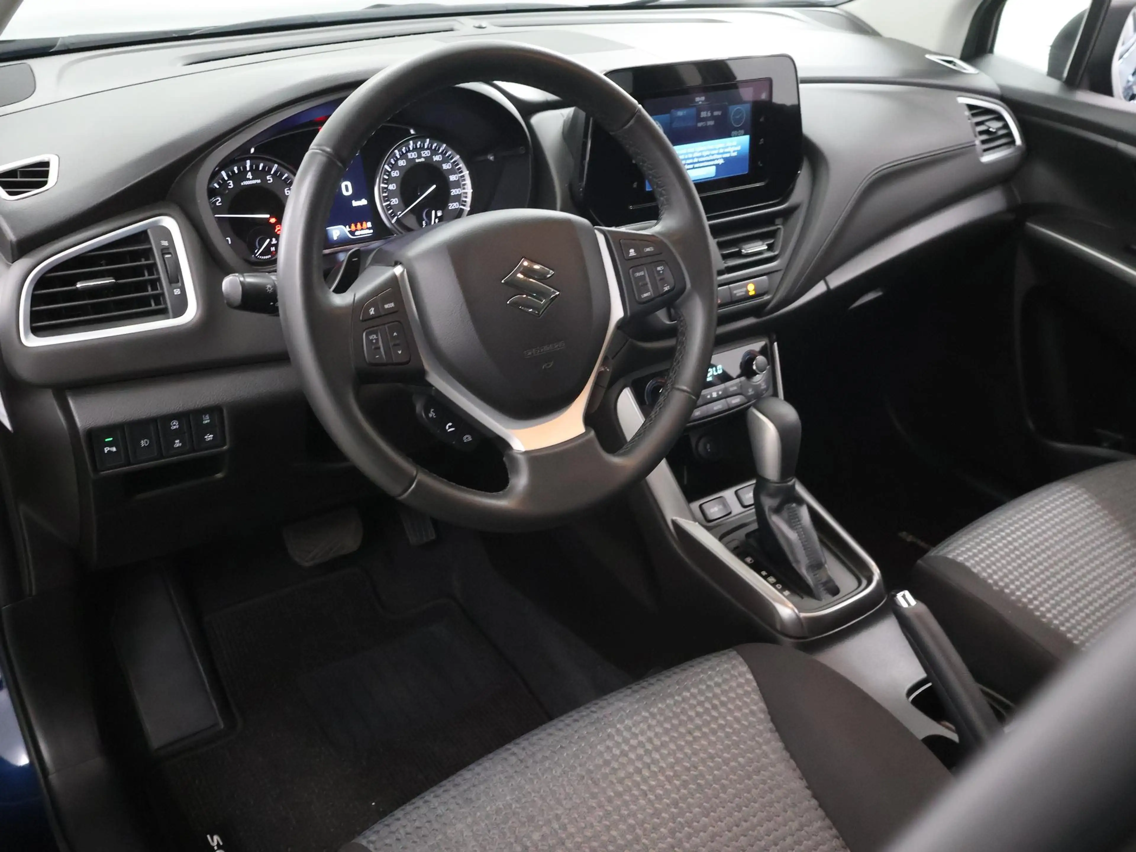 Suzuki S-Cross 1.4 Boosterjet Select Smart Hybrid | LED | Navigat — photo 7