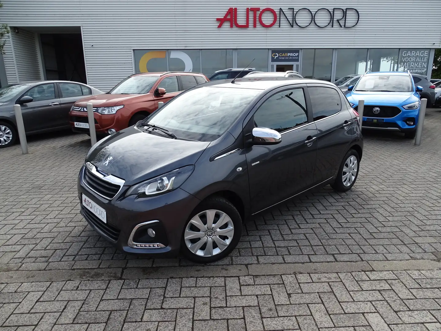 Peugeot 108 1.0 VTi Style S * SLECHTS 16.151 KM!!! Gris - 1