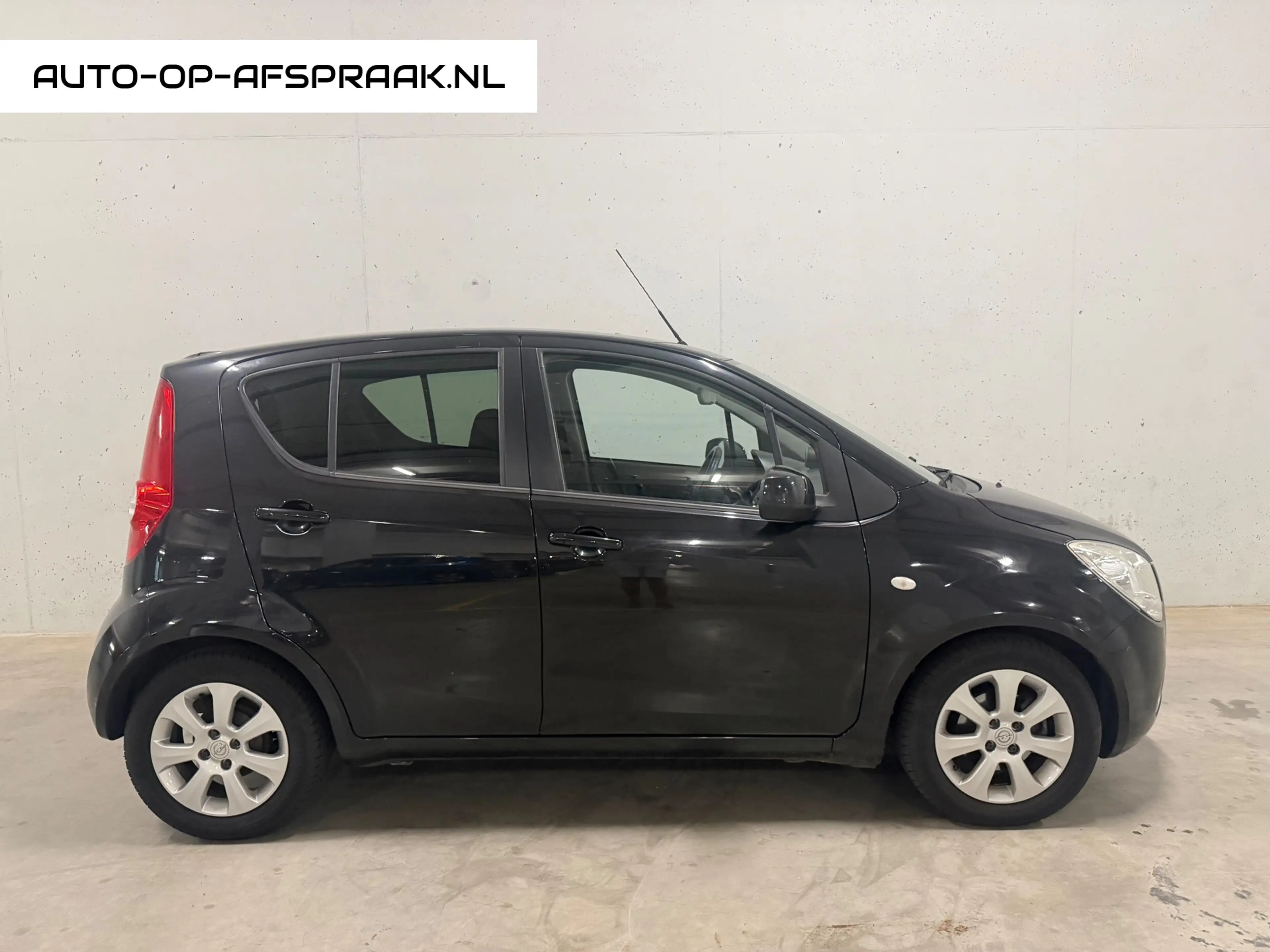 Opel Agila 1.2 Enjoy 5drs Automaat Airco APK NAP — photo 2
