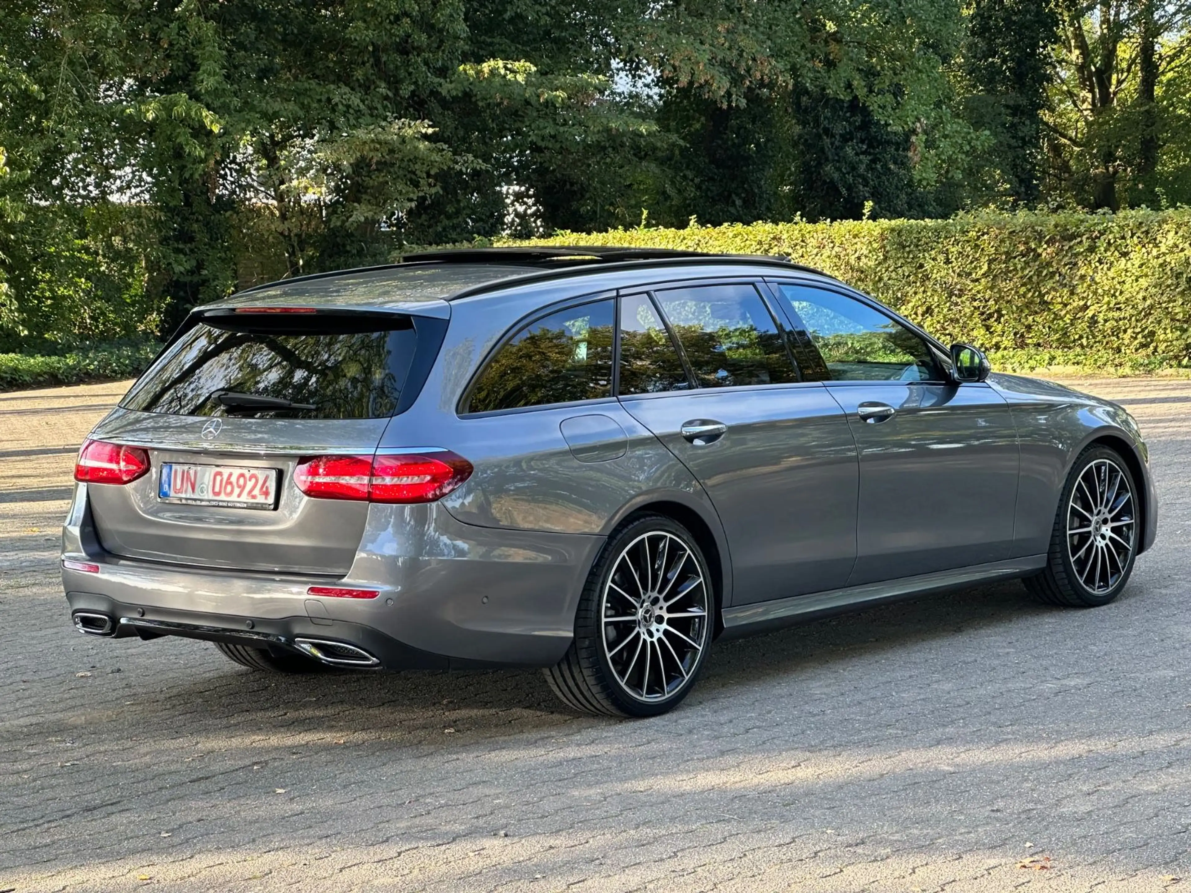 Mercedes-Benz E 400 d *AMG-LINE*PANO*SOFT*HUD*MEMORY* — photo 6