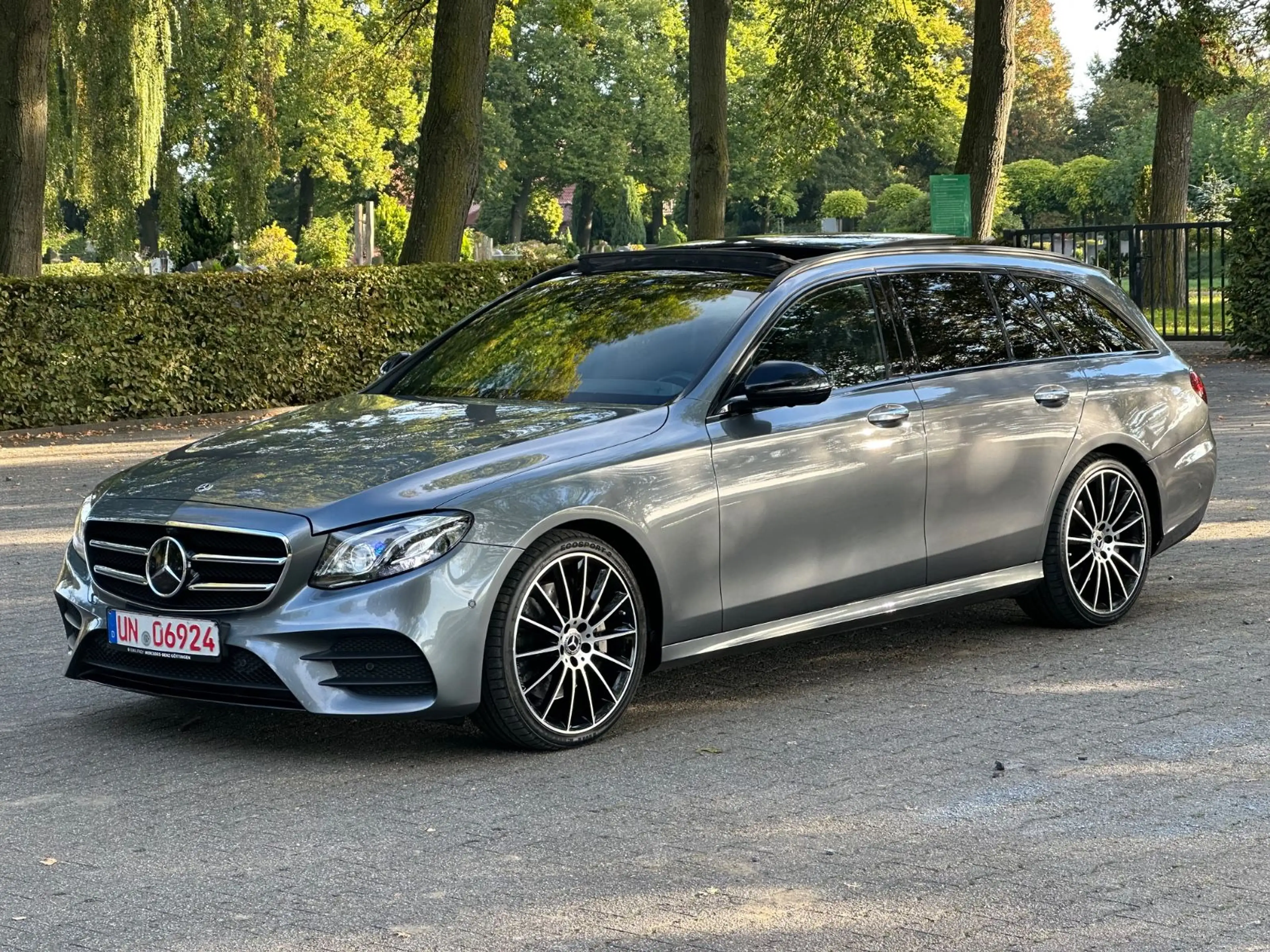 Mercedes-Benz E 400 d *AMG-LINE*PANO*SOFT*HUD*MEMORY* — photo 2