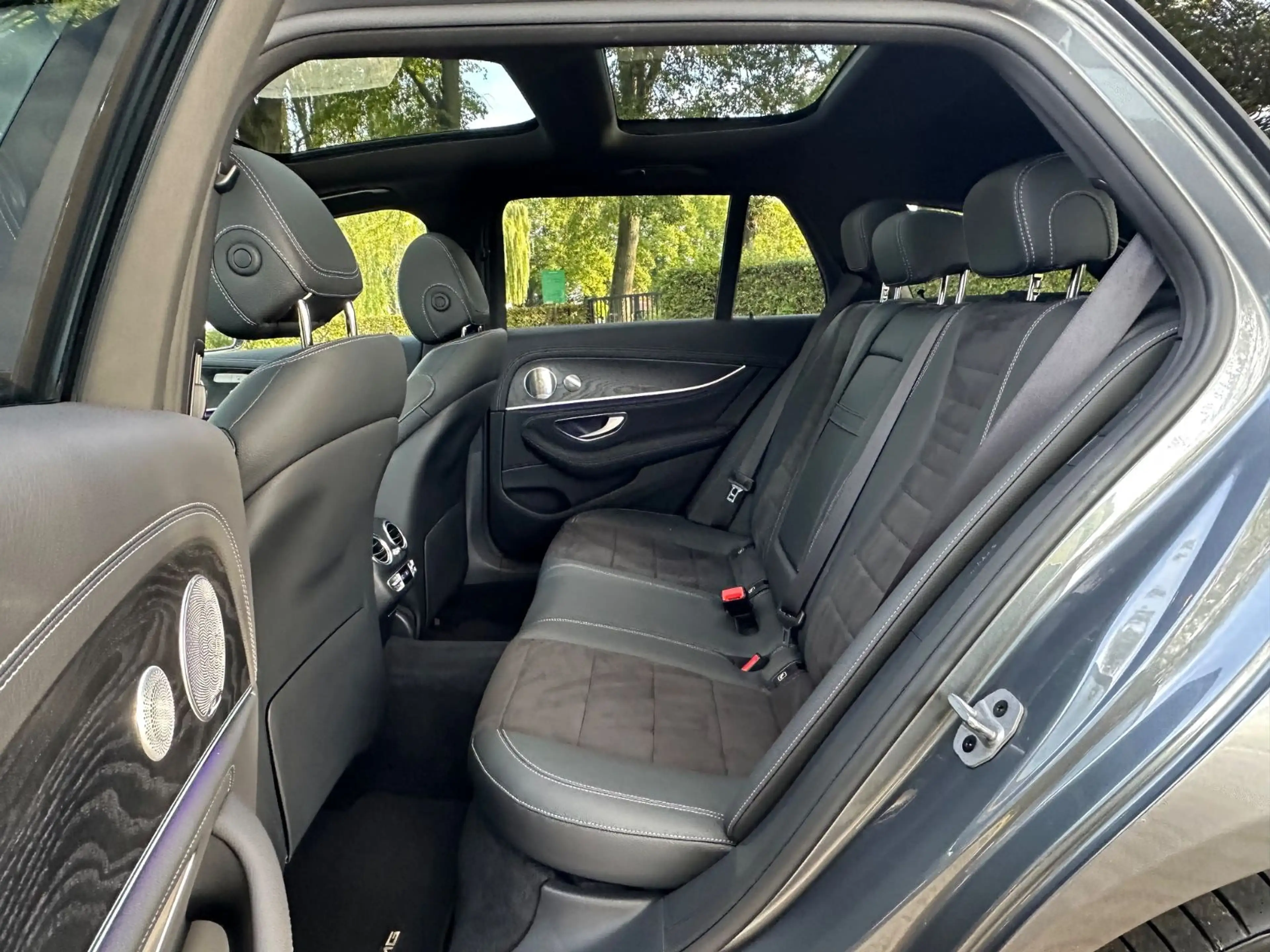 Mercedes-Benz E 400 d *AMG-LINE*PANO*SOFT*HUD*MEMORY* — photo 13