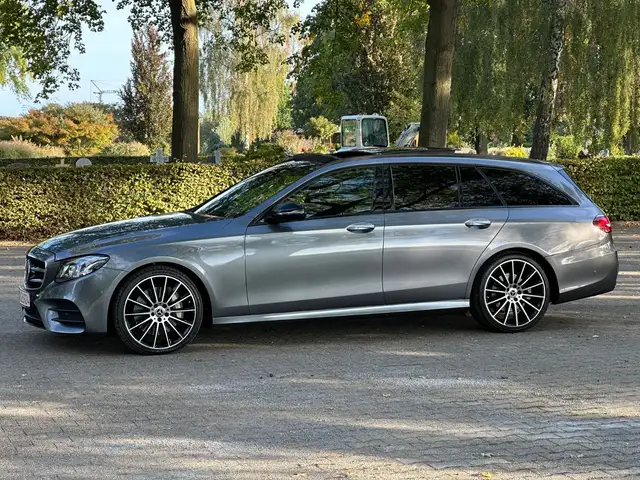 Mercedes-Benz E 400 d *AMG-LINE*PANO*SOFT*HUD*MEMORY*