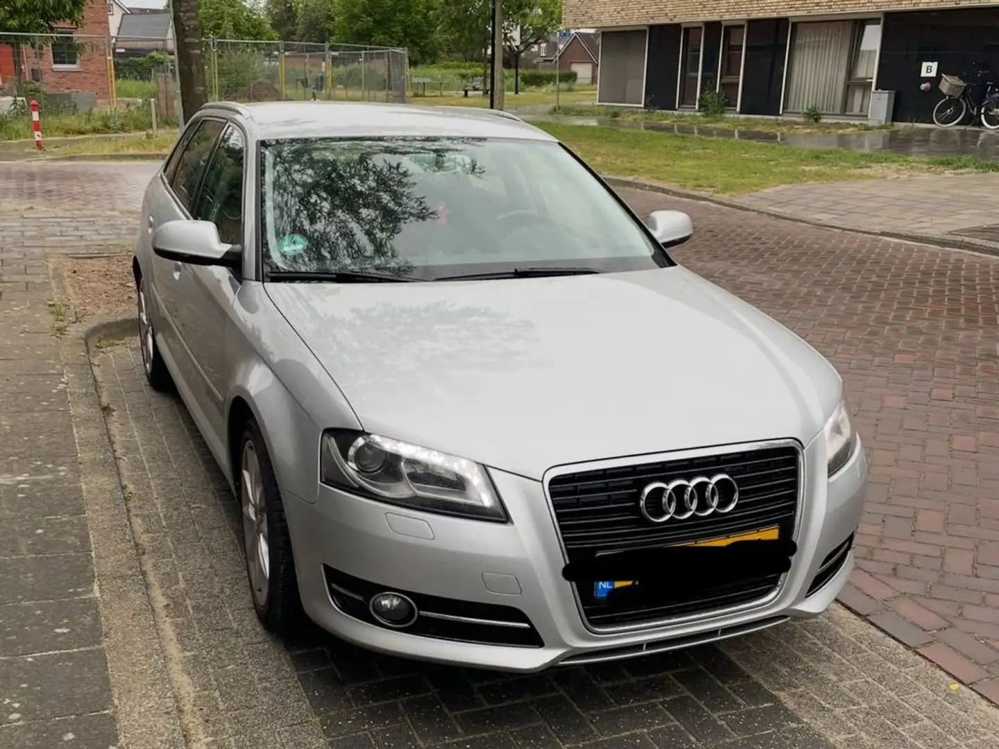 Audi A3 Ambition pro line s Zilver - 2