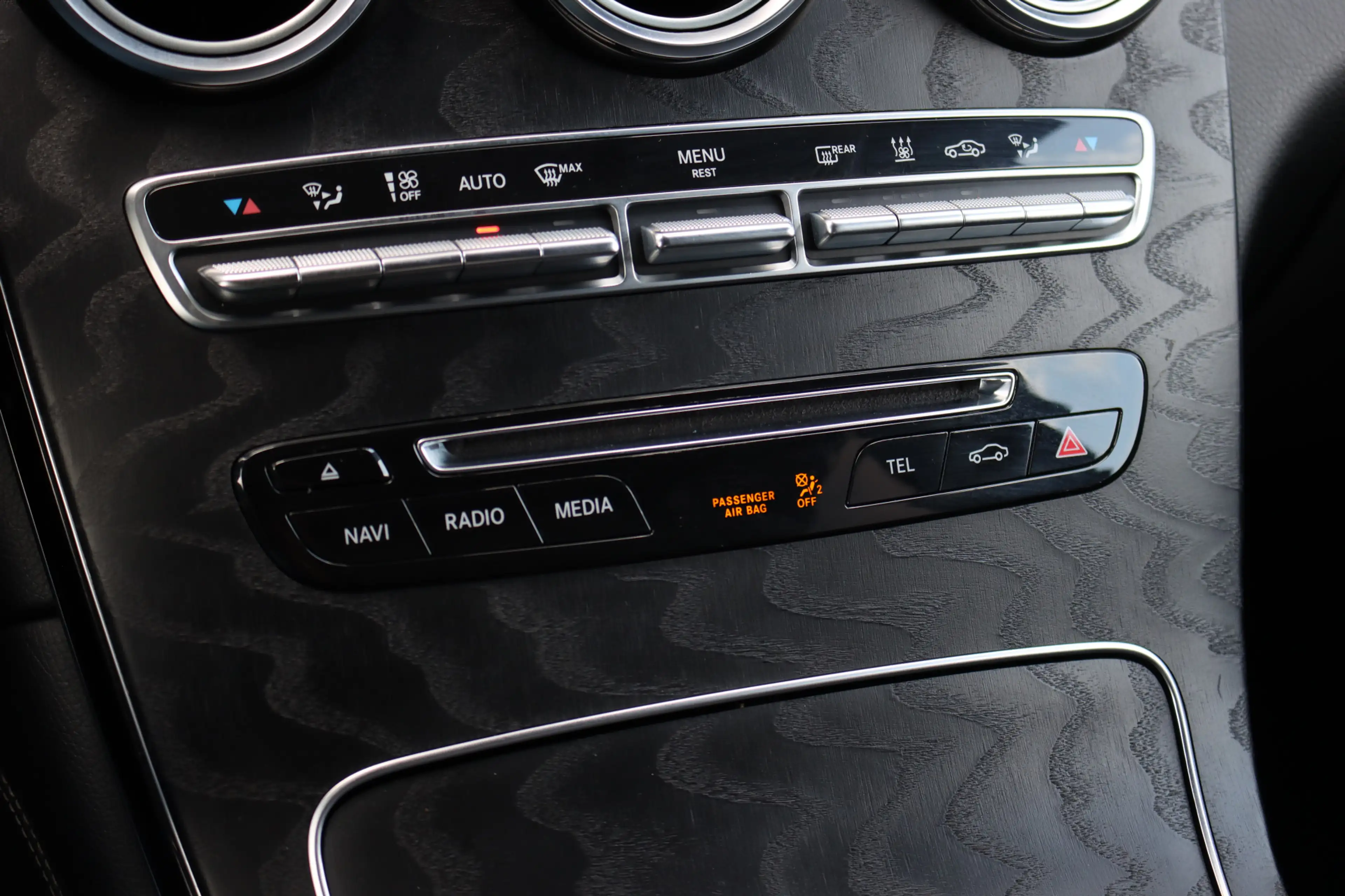 Mercedes-Benz GLC 350 350e 4MATIC AMG Line | Luchtvering | Memory | Burm — photo 36