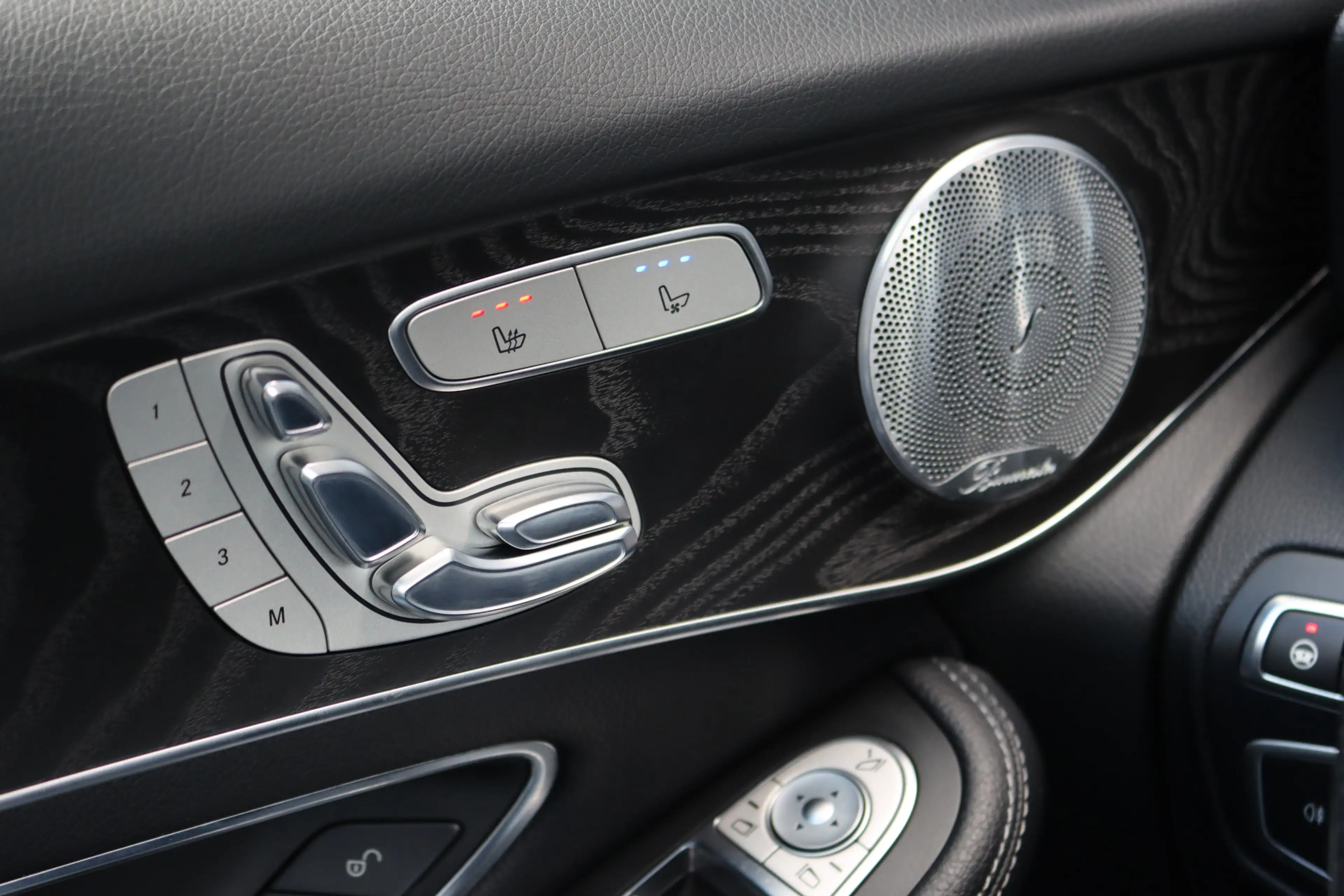 Mercedes-Benz GLC 350 350e 4MATIC AMG Line | Luchtvering | Memory | Burm — photo 12