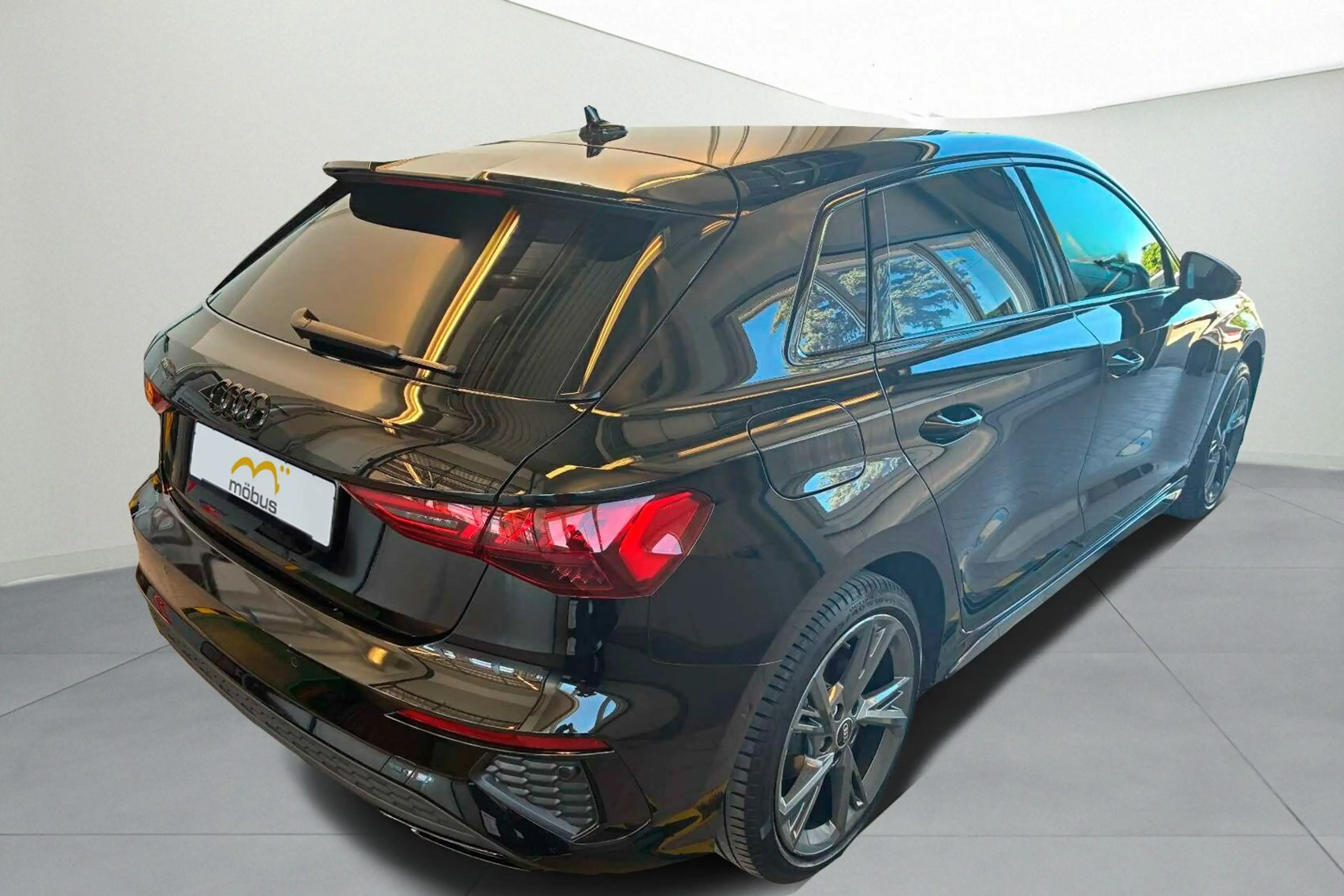 Audi A3 35 TFSI S-TRO*S-LINE*LED*SOUND*GRA* — photo 3