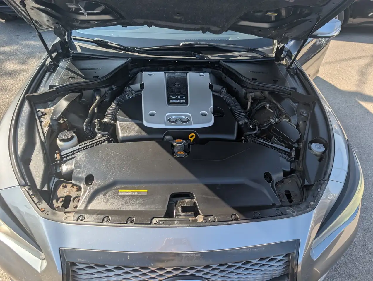 Infiniti Q50 снимка Infiniti Q50