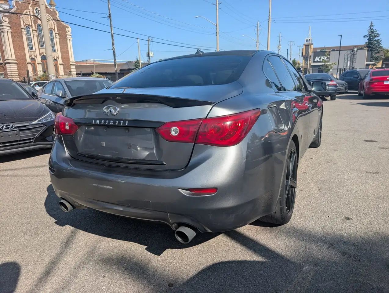 Infiniti Q50 снимка Infiniti Q50