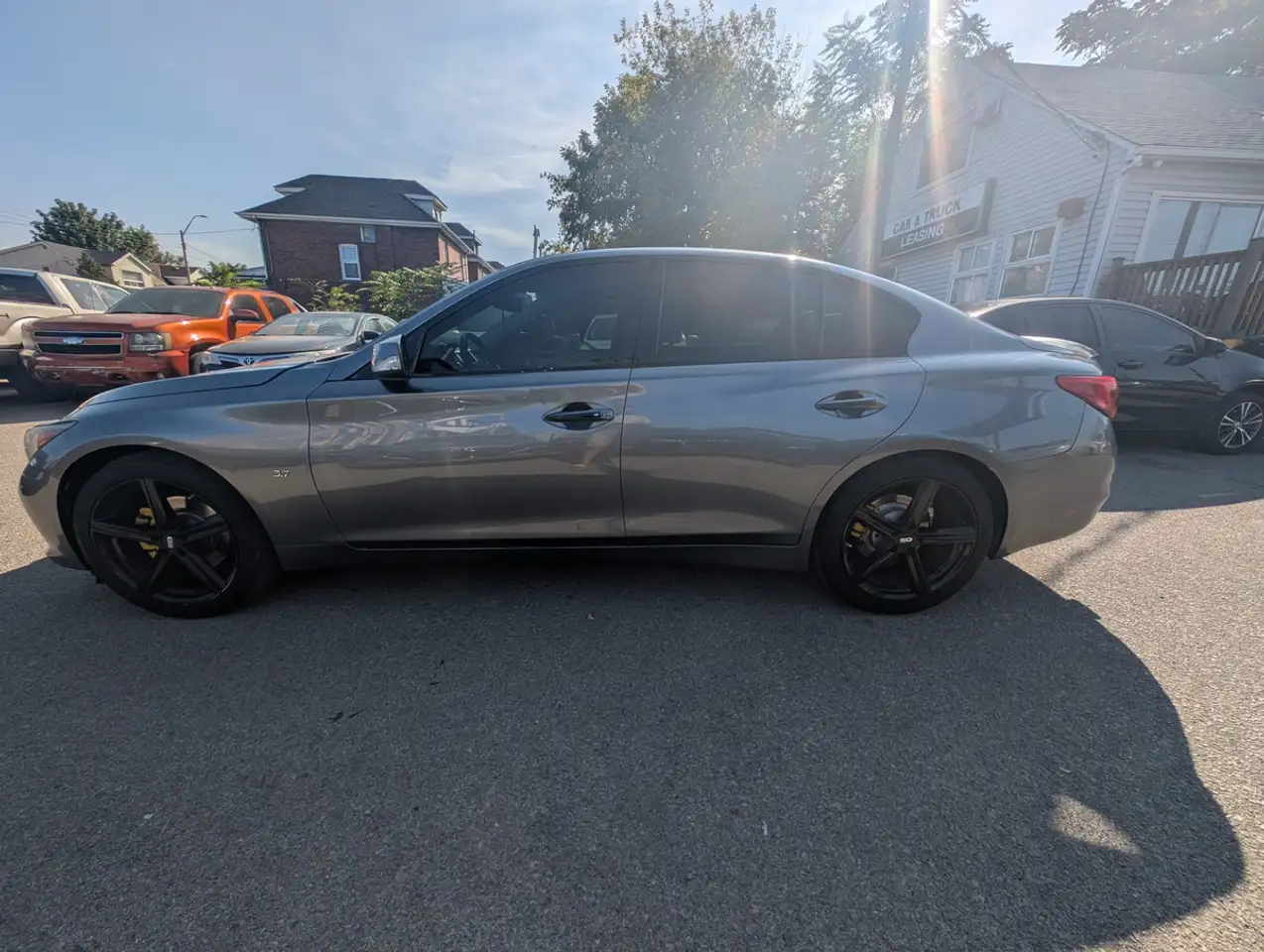 Infiniti Q50 снимка Infiniti Q50