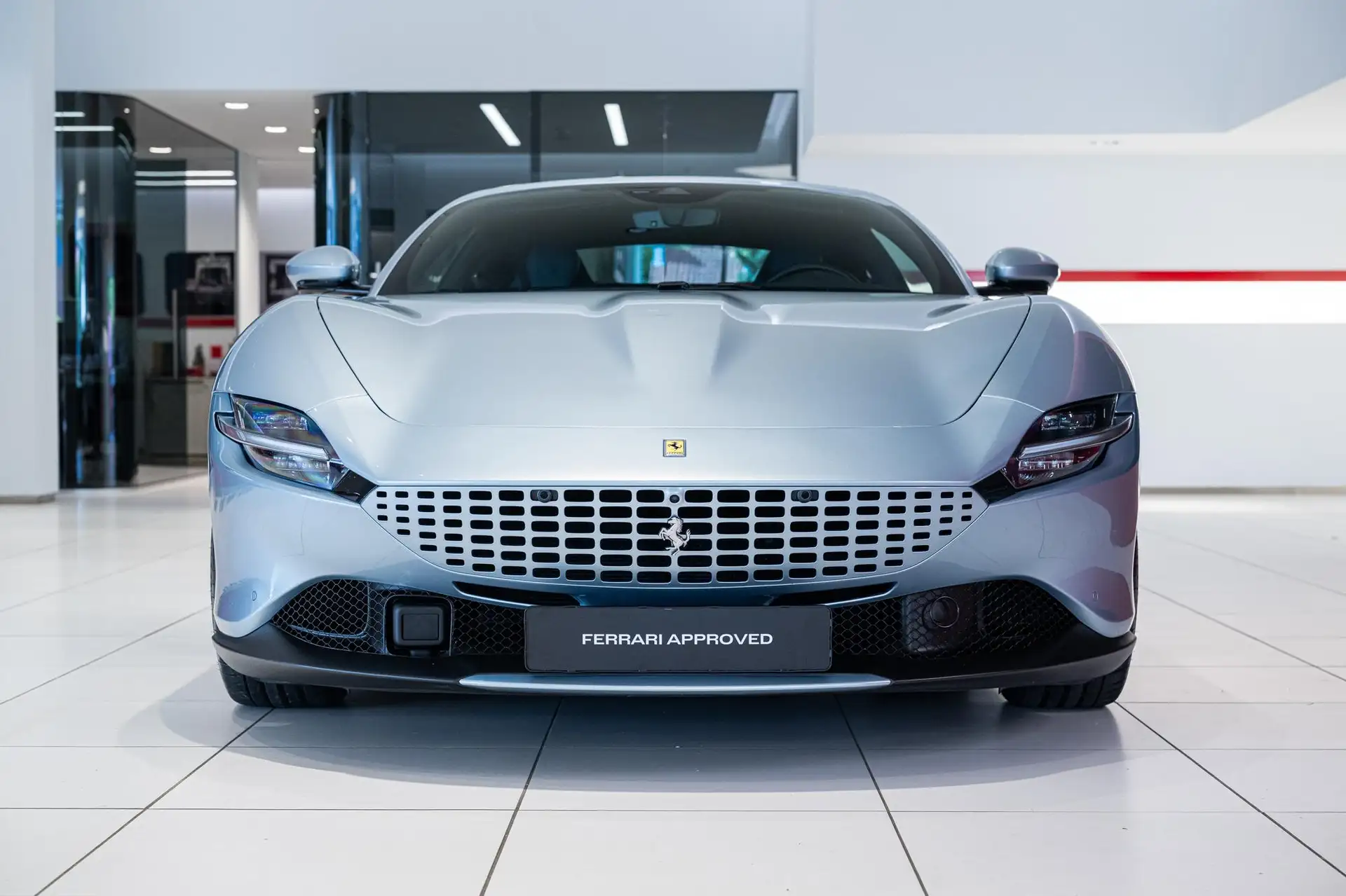 페라리 로마 3.9 V8 BiTurbo 2020 실버 사진 3