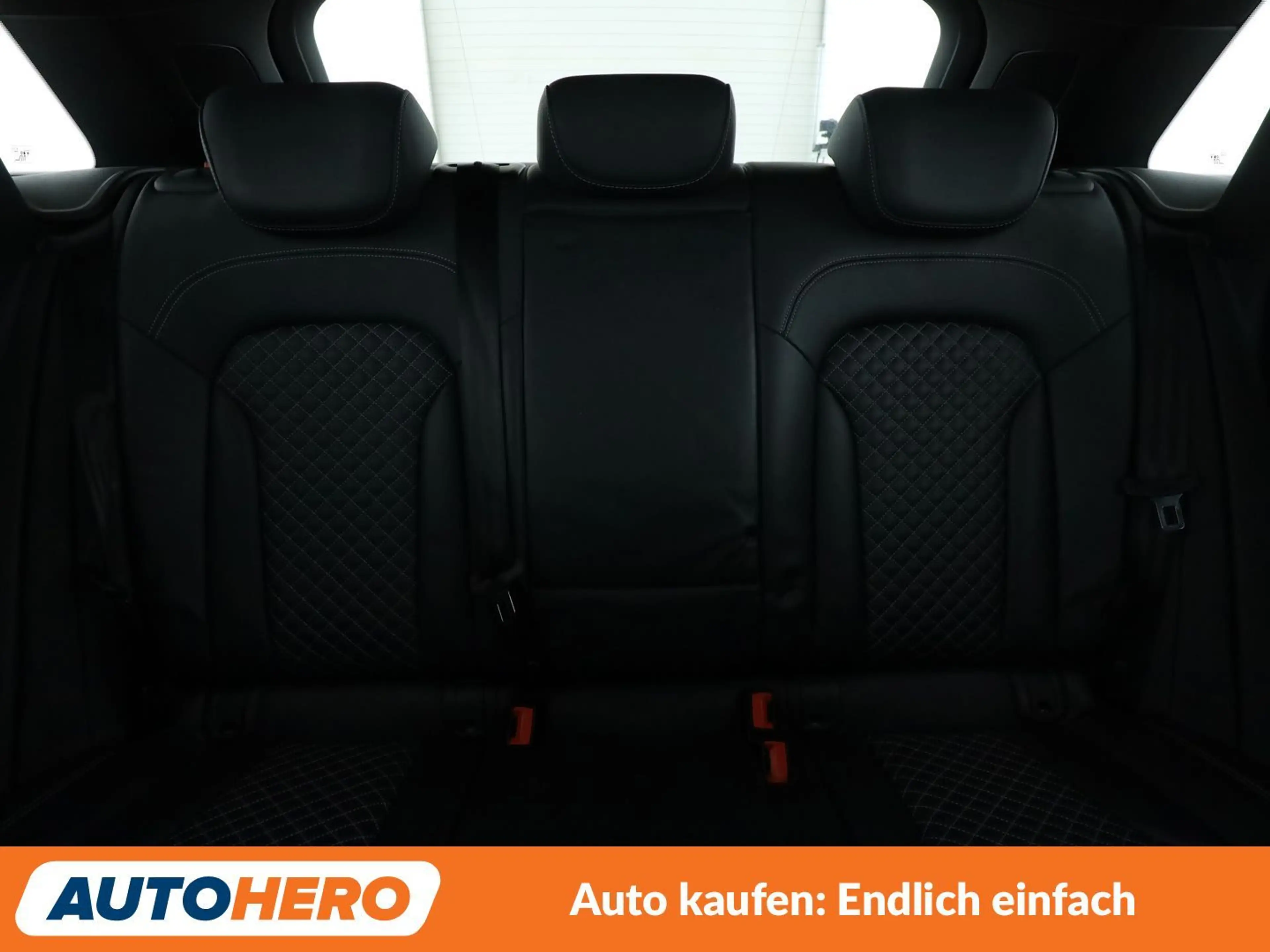 Audi RS Q3 2.5 TFSI quattro Performance Aut.*NAVI*LED*TEMPO* — photo 14
