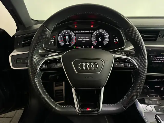 Audi A6 view 11