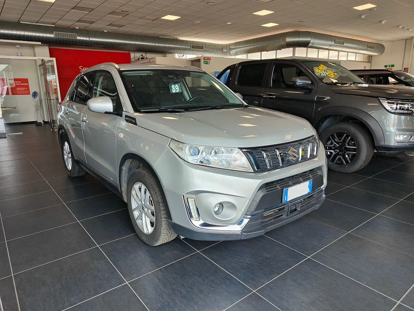 Suzuki Vitara 1.0 Boosterjet Auto 4WD AllGrip Cool Grijs - 2