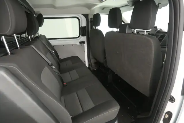 Ford Transit Custom view 3