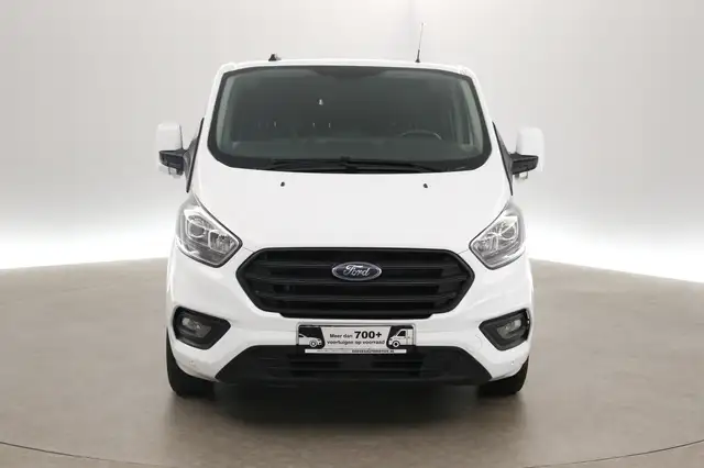 Ford Transit Custom view 9