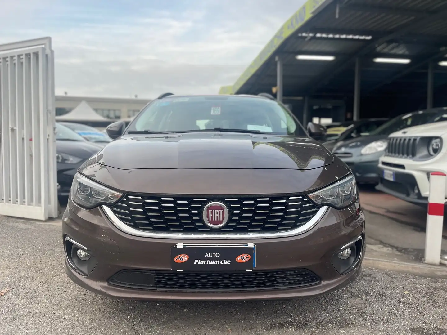 Fiat Tipo SW 1.6 mjt Lounge s Bronce - 2