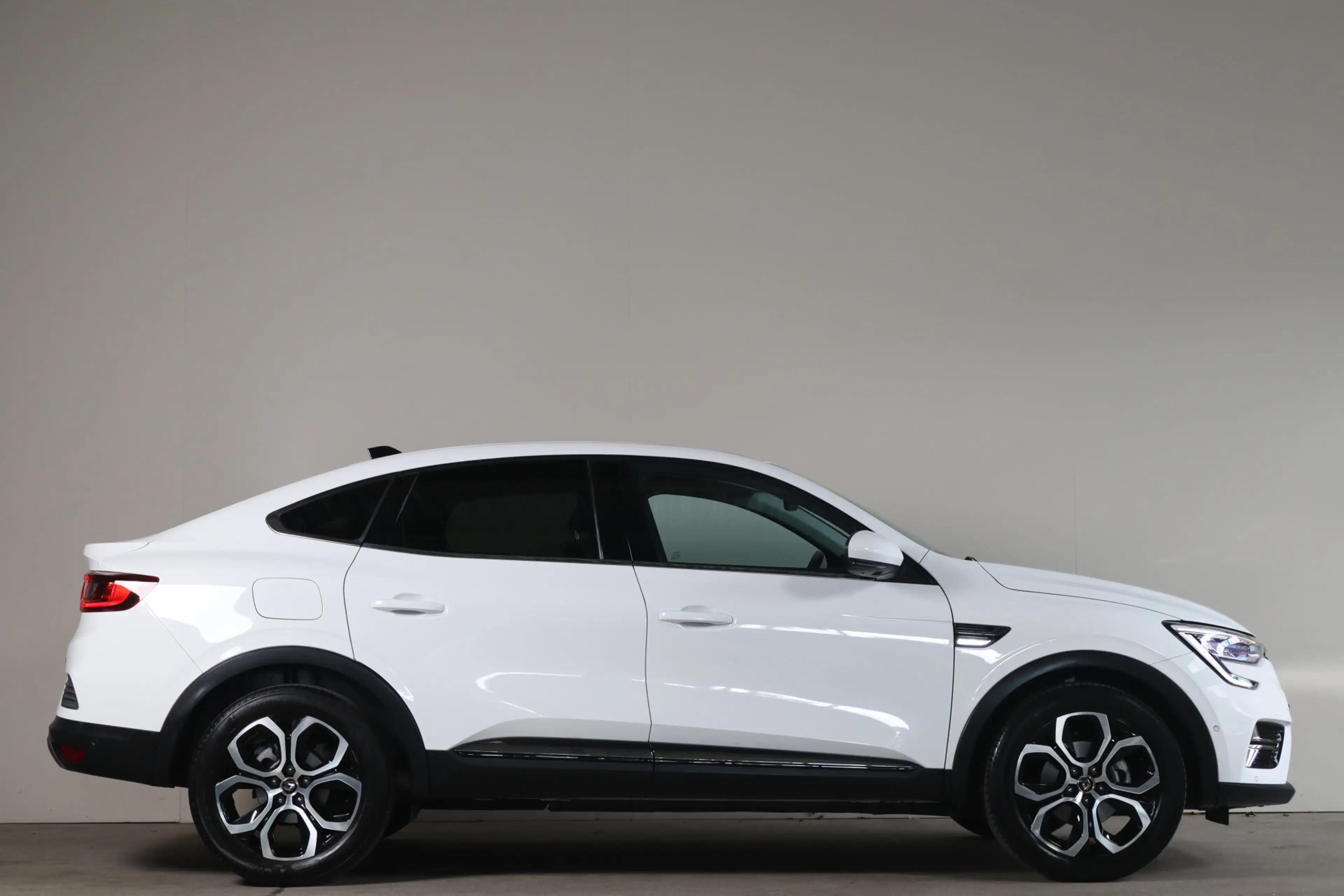 Renault Arkana 1.6 E-Tech Hybrid 145 Intens - NL- Auto!! Stoel+st — photo 11