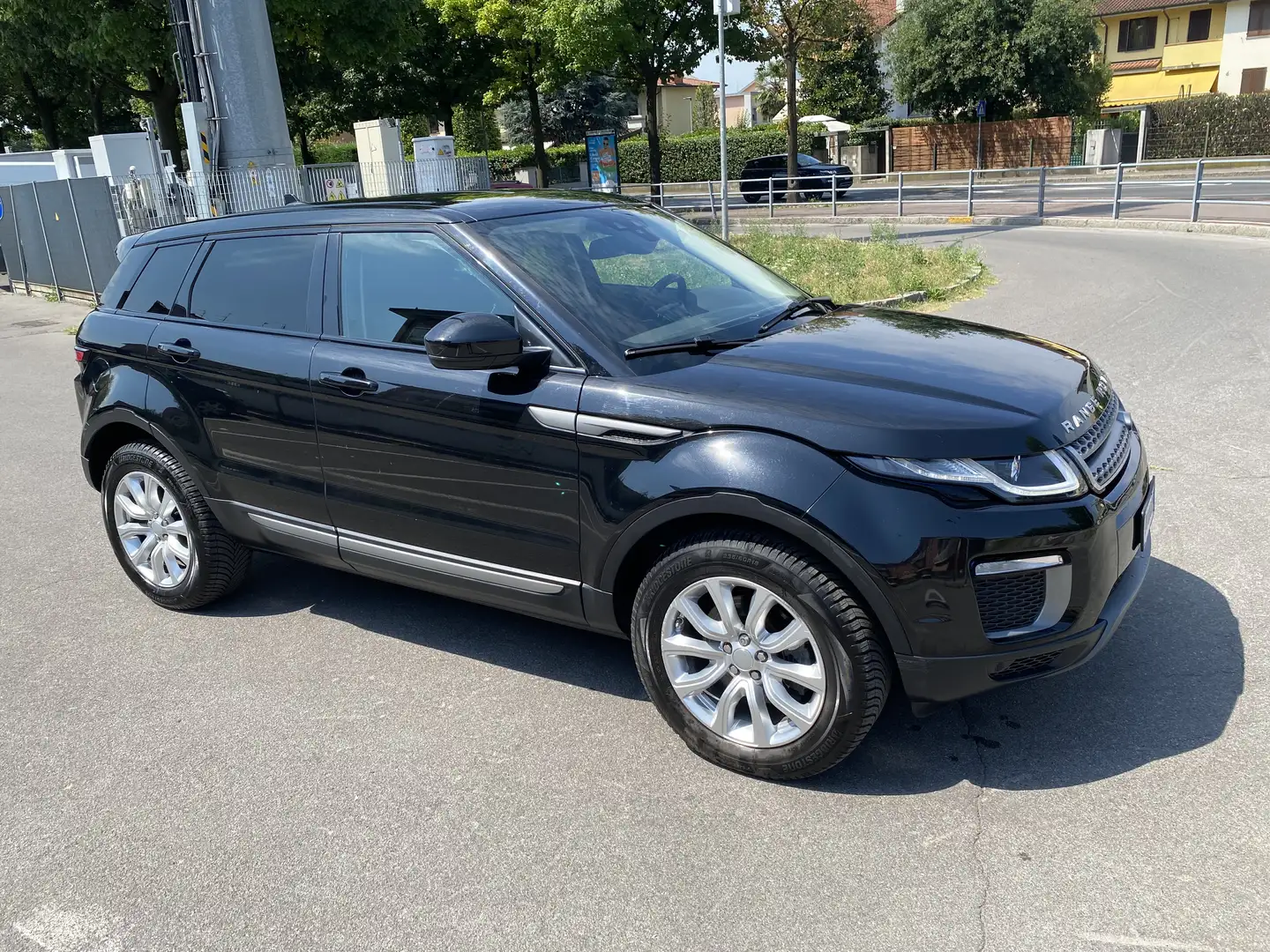 Land Rover Range Rover Evoque 5p  td4 150cv Negro - 1