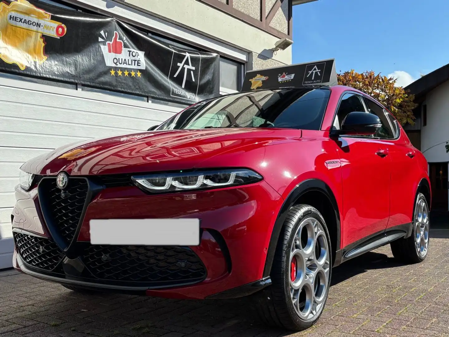 Alfa Romeo Tonale Veloce Plug-In-Hybrid AWD | SCHIEBEDACH Rot - 2
