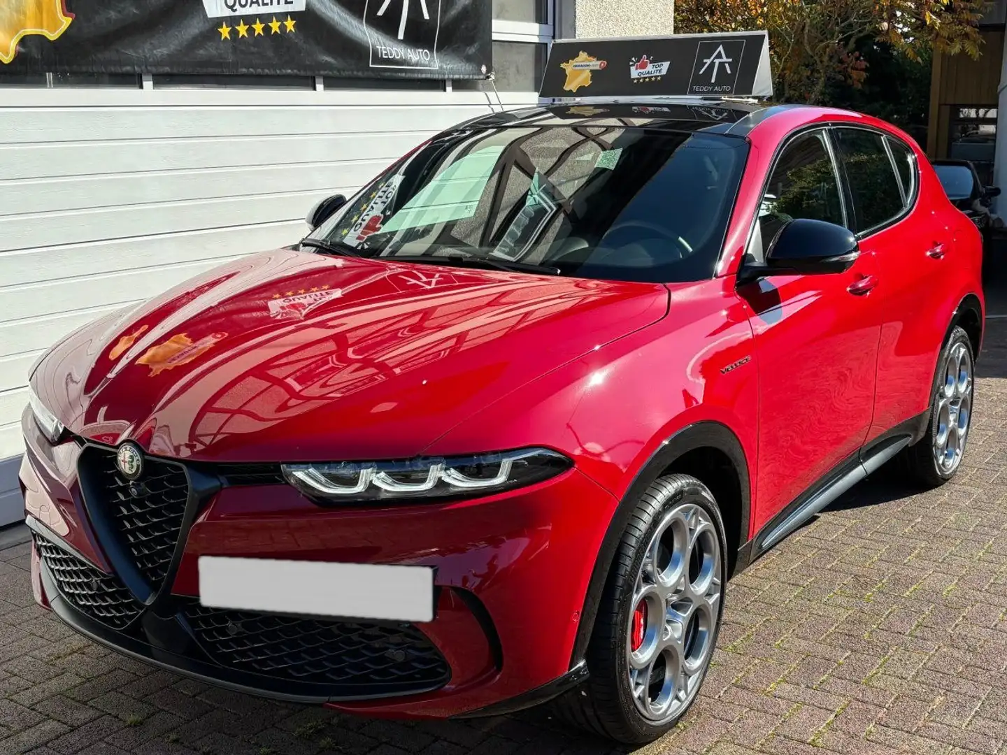 Alfa Romeo Tonale Veloce Plug-In-Hybrid AWD | SCHIEBEDACH Rot - 1