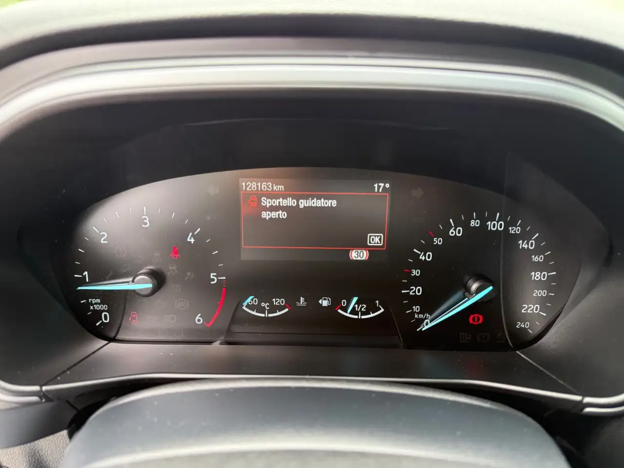 Ford Focus 1.5 EcoBlue 120 CV 5p. Business, миниатюра 19