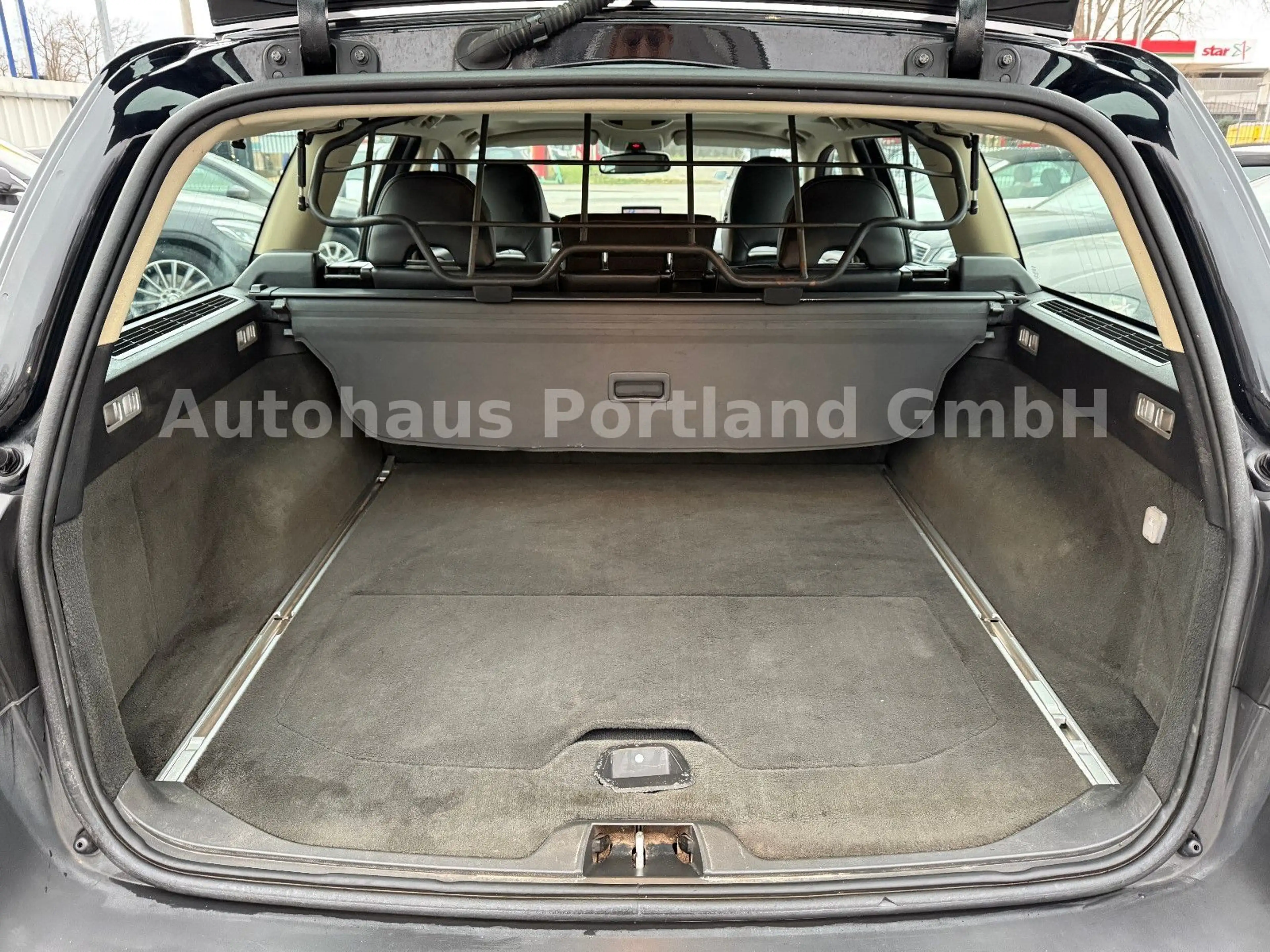 Volvo XC70 2.4 D5 Momentum AWD/1.Hand/S-Heft/S-Dach — photo 7