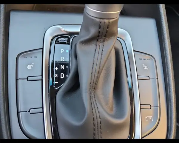 Hyundai Kona view 8