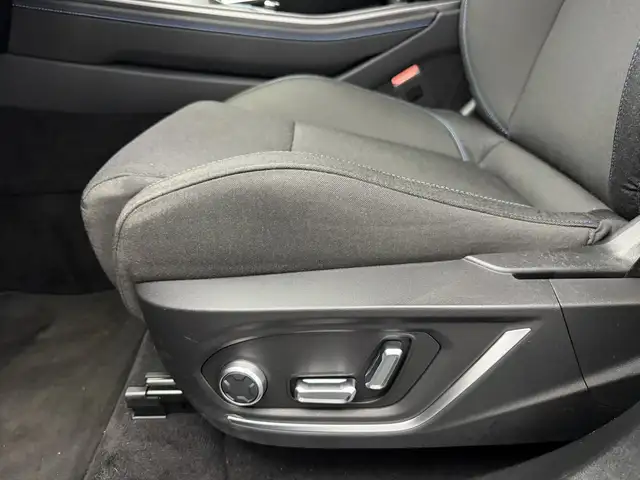 Lynk & Co 01 view 11