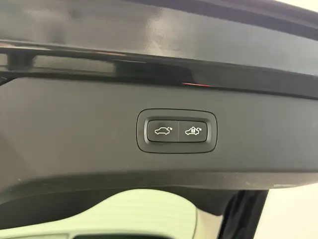 Lynk & Co 01 view 27
