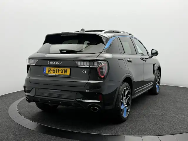 Lynk & Co 01 view 4