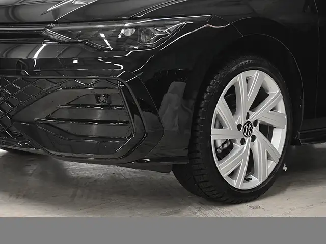 Volkswagen Golf view 5