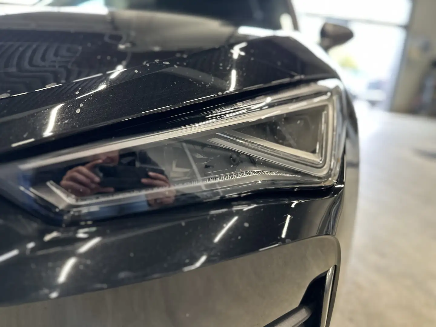 CUPRA Leon ST 1,5eTSI DSG Matrix Assist XL Vision+ Schwarz - 2